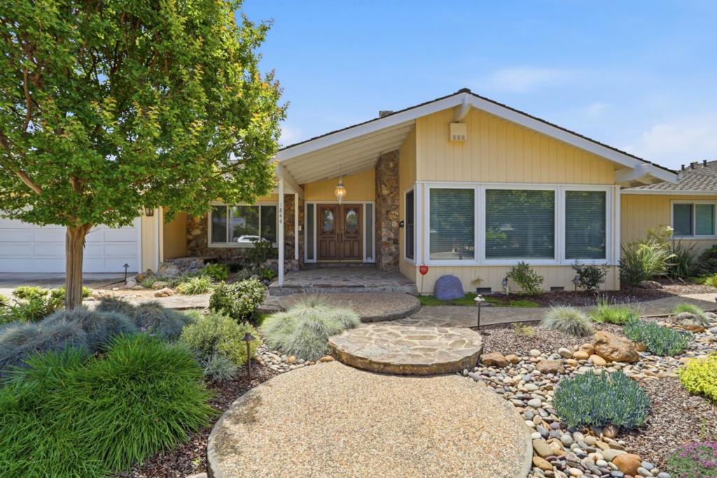 1844 Arroyo Seco Drive