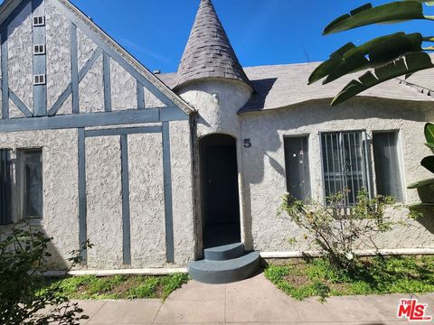 Photo of 534 W 47th Street #5, Los Angeles, CA 90037 (MLS # 26659449)