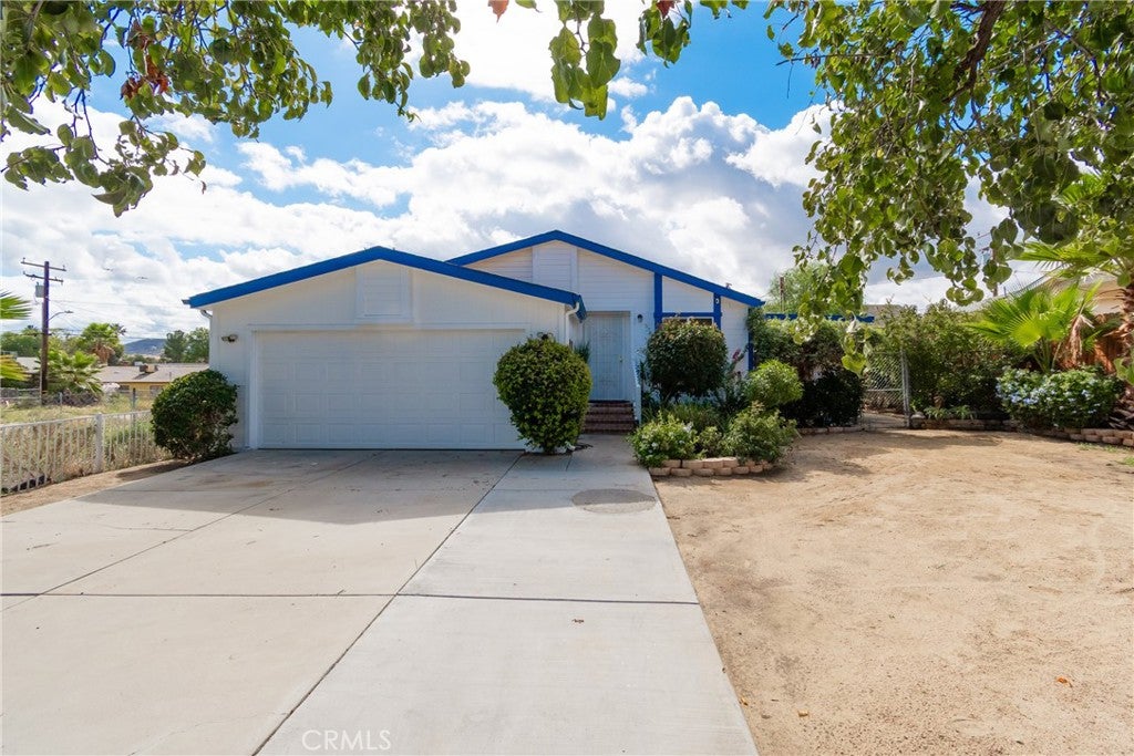 23781 Casa Bonita Ave