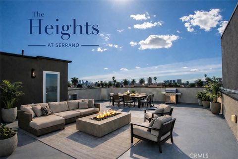 Photo of 540 1/2 N Serrano Ave, Los Angeles, CA 90004 (MLS # SR26038807)