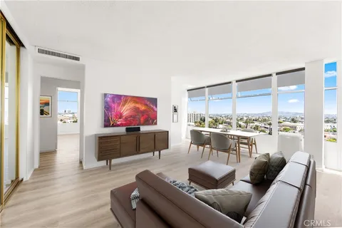100 Atlantic Avenue Unit 1005, Long Beach, CA 90802 - MLS#: PW25177758