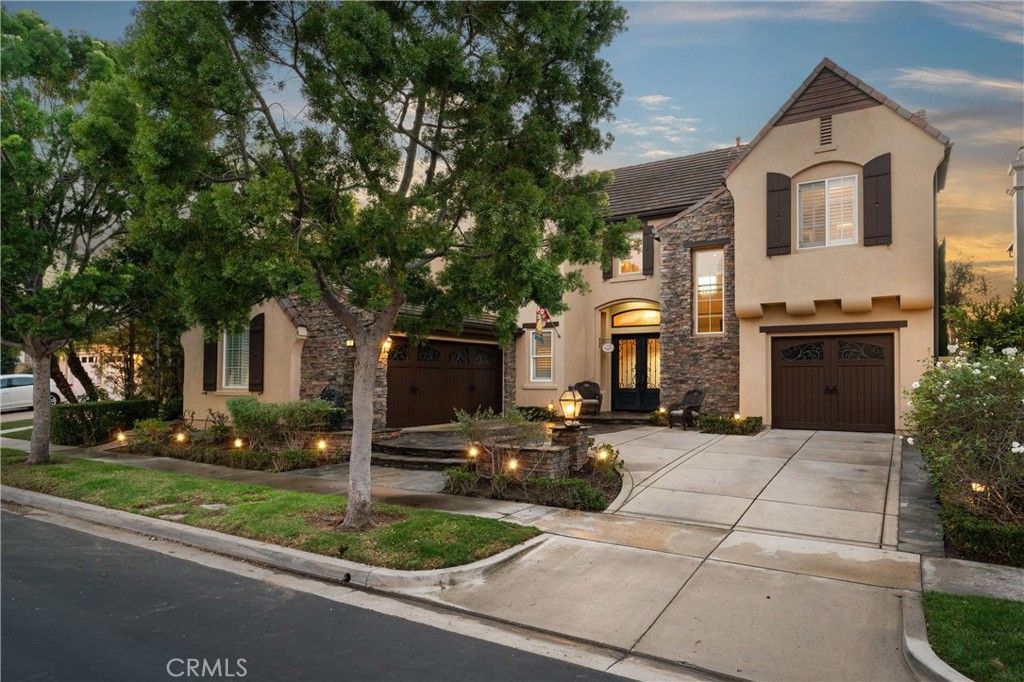 Photo of 72 Victoria, Newport Beach, CA 92660 (MLS # NP26035773)