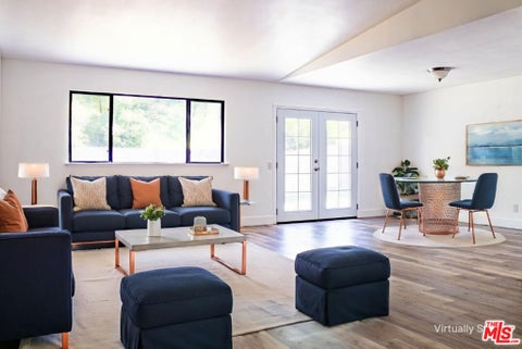 Photo of 823 Spaniel Drive, Redding, CA 96003 (MLS # 26846933)