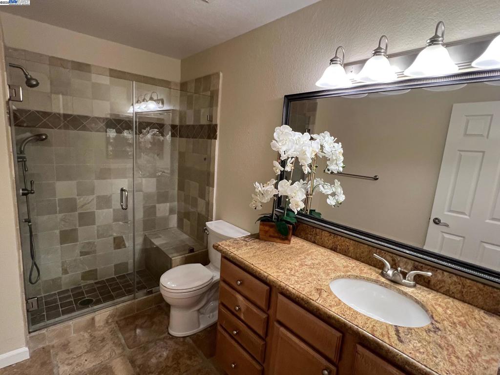 CRESTVIEW - Residential