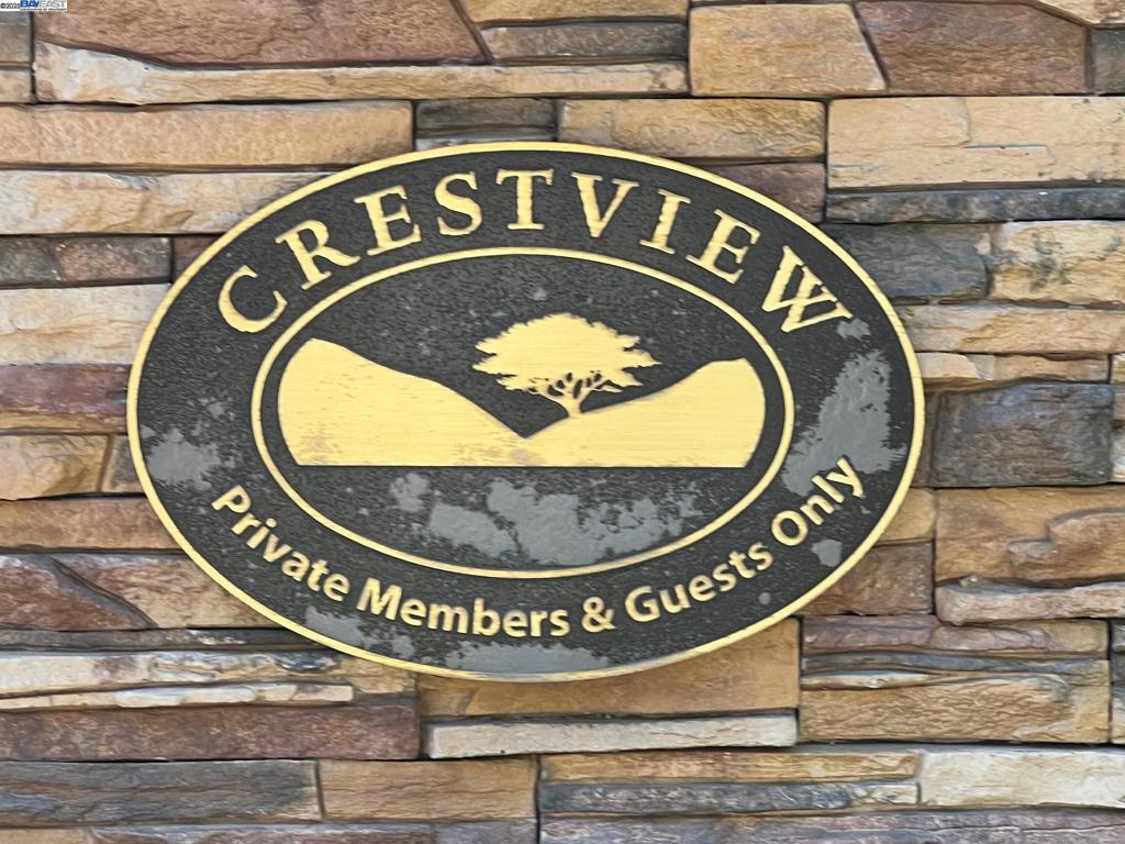 CRESTVIEW - Residential