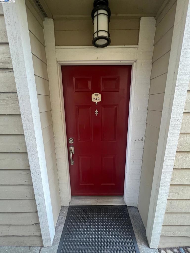 CRESTVIEW - Residential