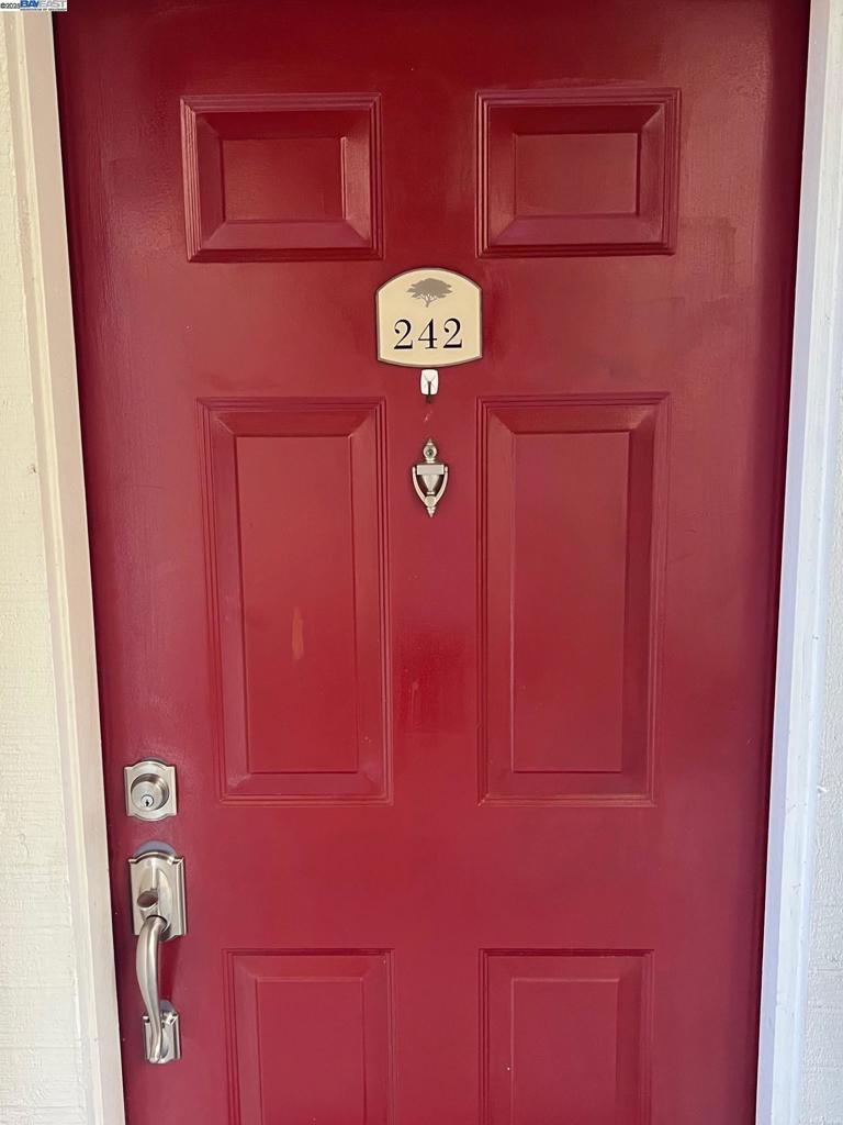 CRESTVIEW - Residential