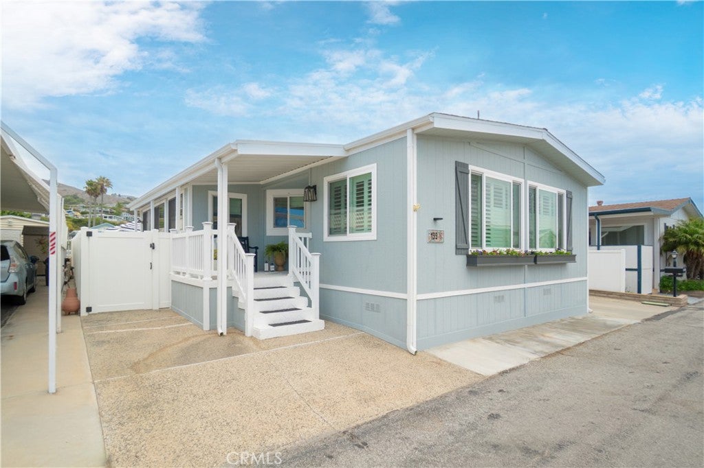 2275 W 25th 199