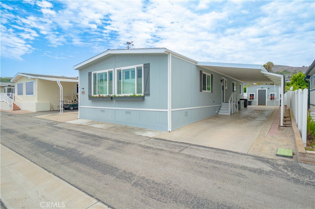 2275 W 25th 199