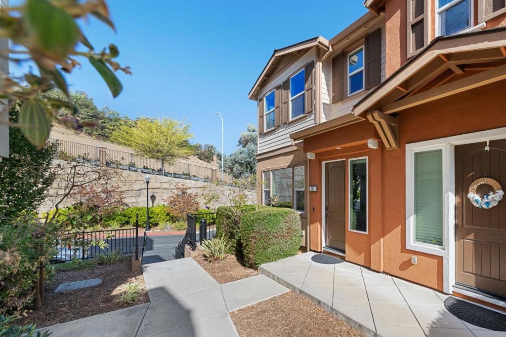 501 Tierney Place