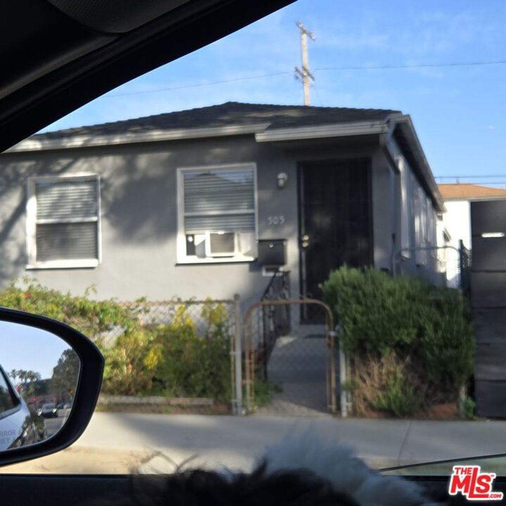 Photo of 505 Venice Way, Venice, CA 90029 (MLS # 26645987)