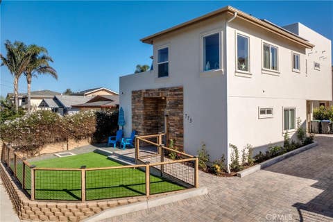 Photo of 773 Manhattan Avenue, Grover Beach, CA 93433 (MLS # SC26155403)