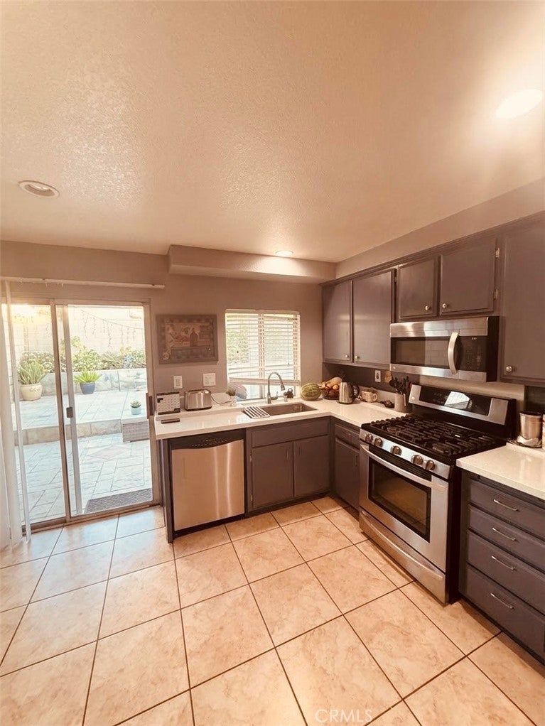 14239 Long View Drive