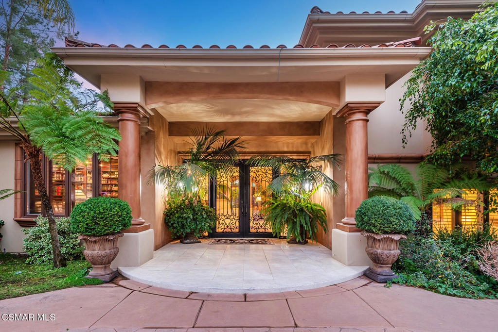 1032 Lakeview Canyon Road