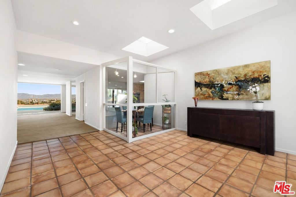 Photo of 3300 Red Rose Drive, Encino, CA 91436 (MLS # 26644619)