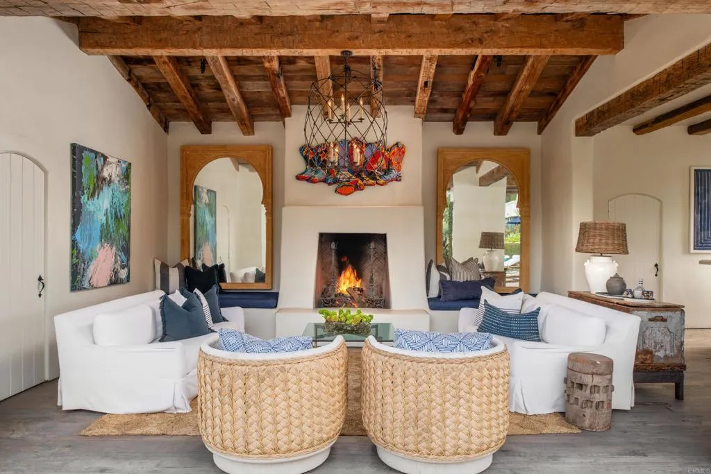 Rancho Santa Fe, California 92067, United States, 6 Bedrooms Bedrooms, ,8 BathroomsBathrooms,Residential,Active,157053
