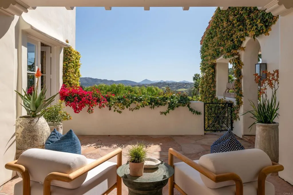 Rancho Santa Fe, California 92067, United States, 6 Bedrooms Bedrooms, ,8 BathroomsBathrooms,Residential,Active,157053