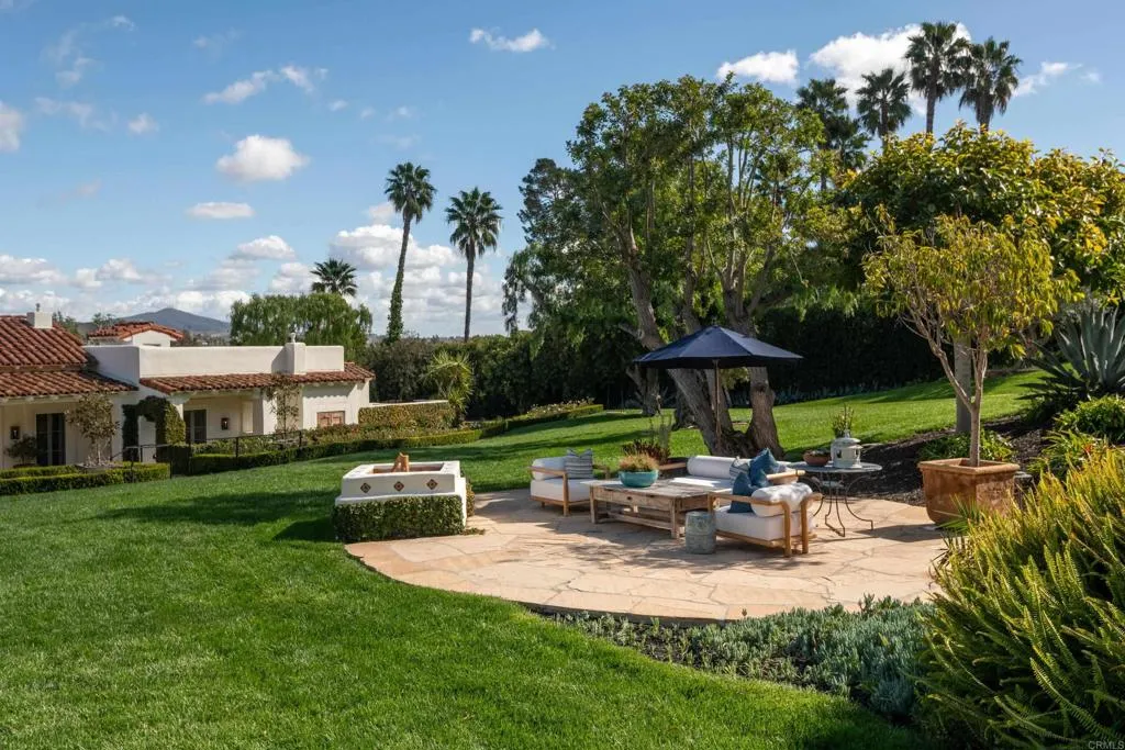 Rancho Santa Fe, California 92067, United States, 6 Bedrooms Bedrooms, ,8 BathroomsBathrooms,Residential,Active,157053