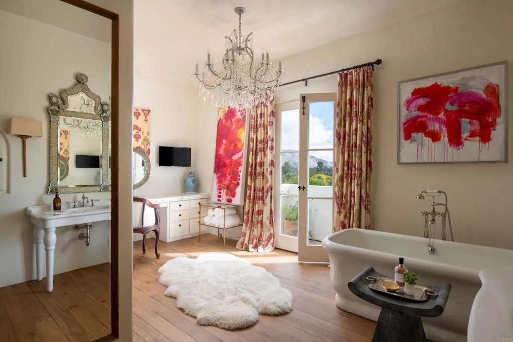 Rancho Santa Fe, California 92067, United States, 6 Bedrooms Bedrooms, ,8 BathroomsBathrooms,Residential,Active,157053