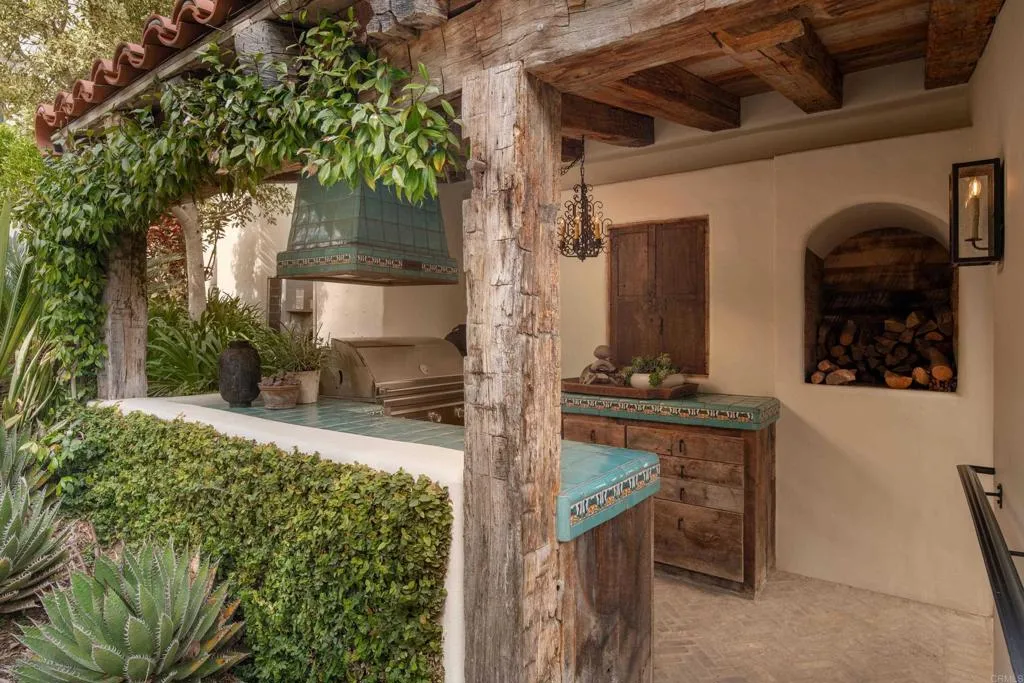 Rancho Santa Fe, California 92067, United States, 6 Bedrooms Bedrooms, ,8 BathroomsBathrooms,Residential,Active,157053