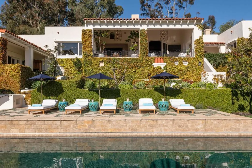 Rancho Santa Fe, California 92067, United States, 6 Bedrooms Bedrooms, ,8 BathroomsBathrooms,Residential,Active,157053