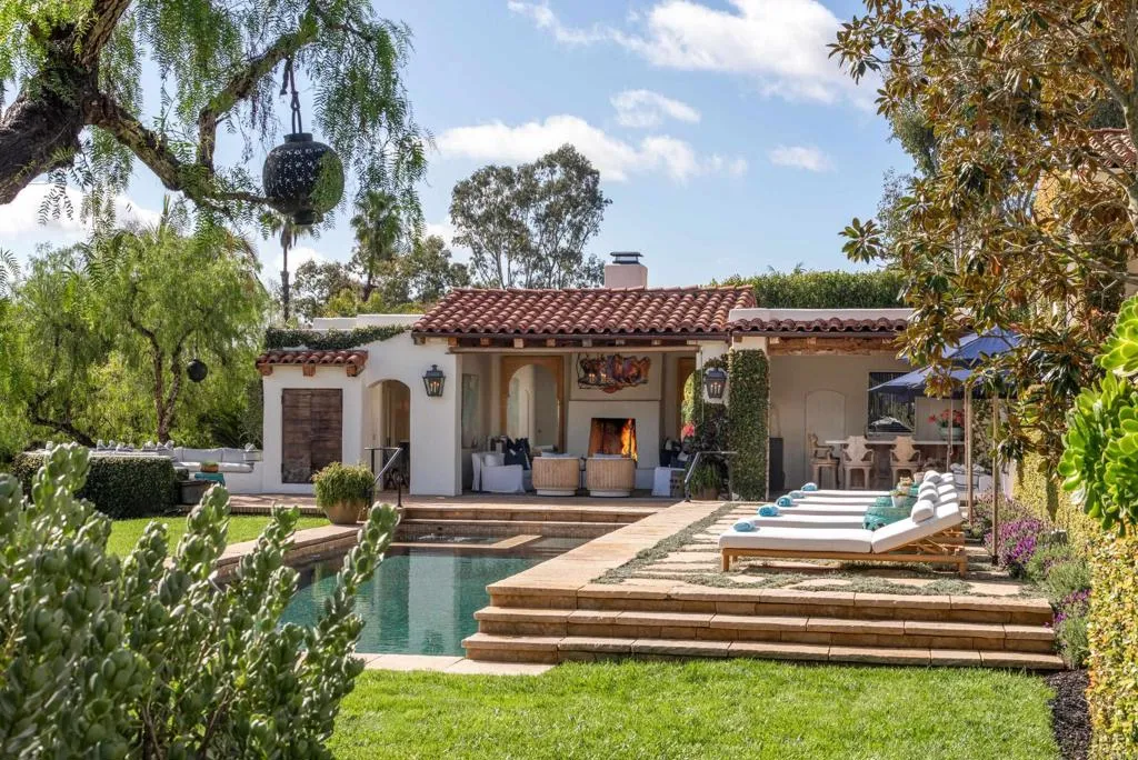 Rancho Santa Fe, California 92067, United States, 6 Bedrooms Bedrooms, ,8 BathroomsBathrooms,Residential,Active,157053