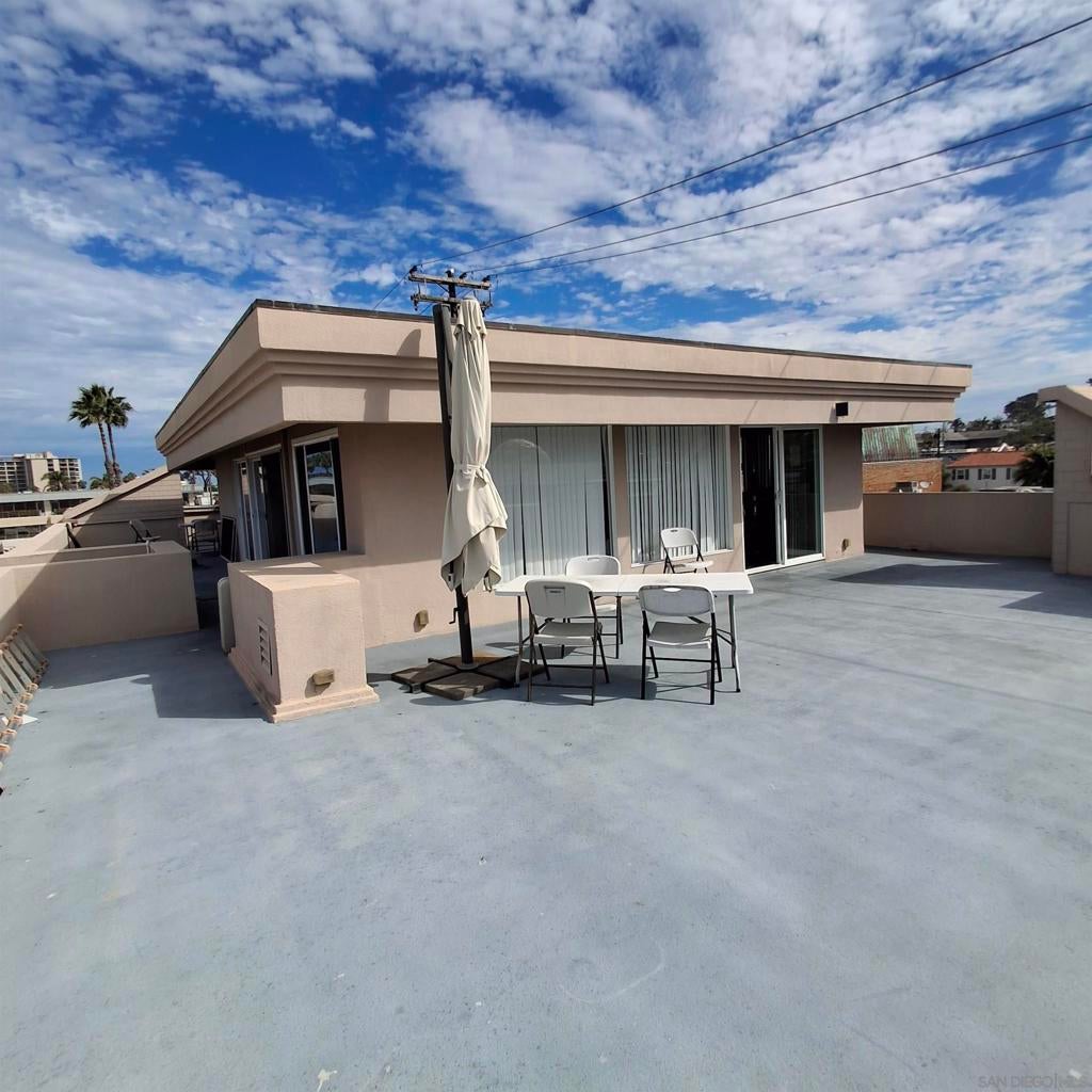920 Kline Street