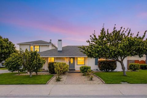 Photo of 528 Santa Teresa Way, Millbrae, CA 94030 (MLS # ML82041735)