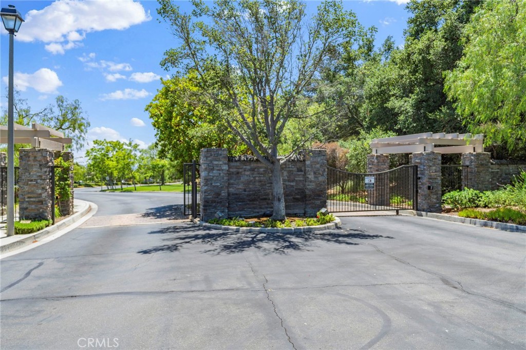Stonecliffe (STON) - Residential