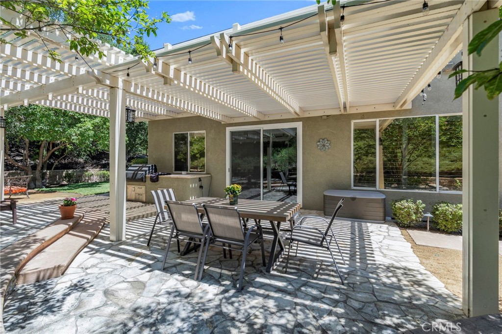 Stonecliffe (STON) - Residential