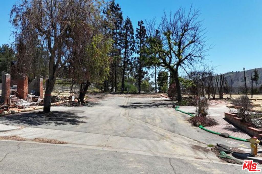 17138 Avenida De La Herradura