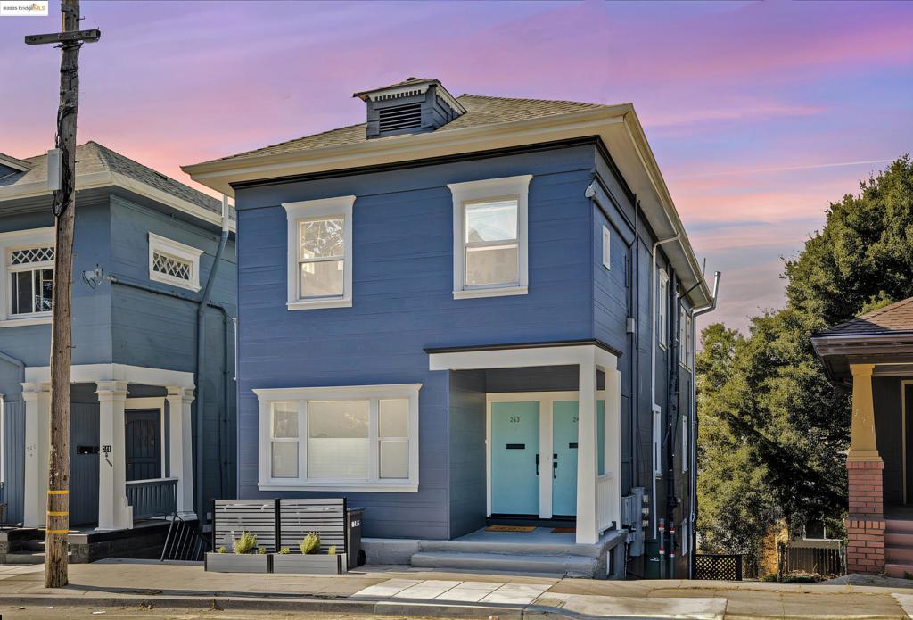 OAKLAND - Residential Income