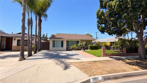 Photo of 13117 Avonlea AVE, Norwalk, CA 90650 (MLS # CV26195923)