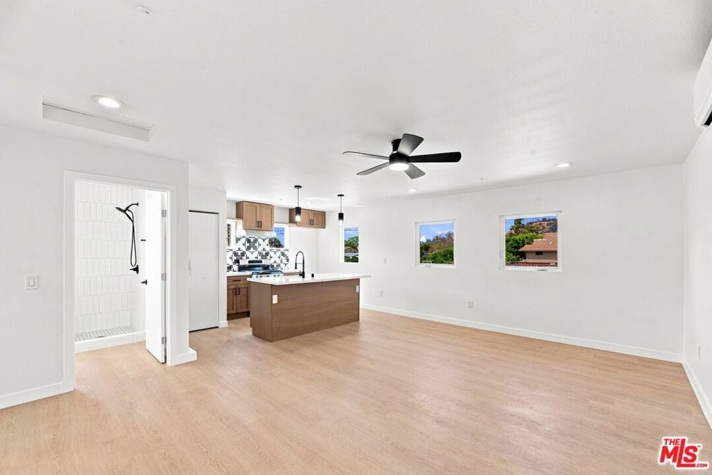 577 W Ave 28
