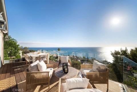 Photo of 2653 Nido Way Way, Laguna Beach, CA 92651 (MLS # LG26227185)