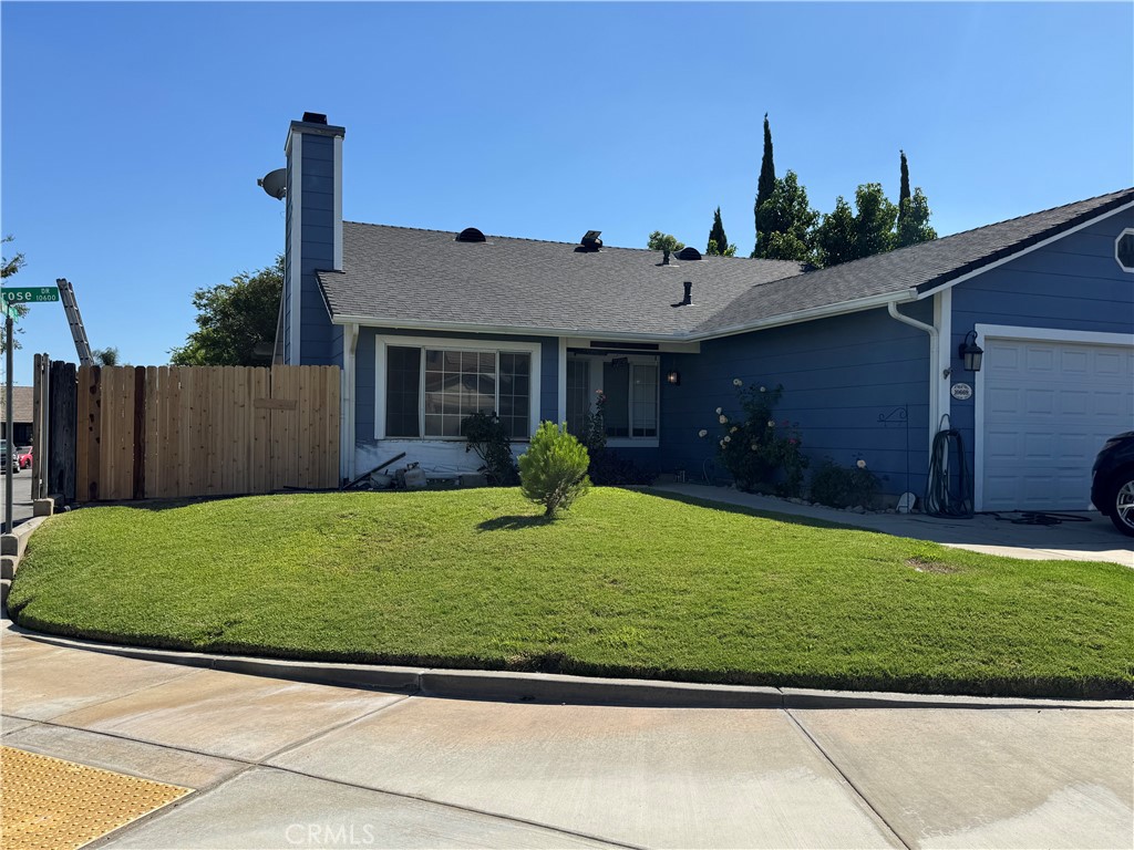 Property is in fair condition. Needs fresh coat of paint and possible flooring and some TLC to make it a GEM. Seller will not do any repairs. Purchased "AS IS".
Rear patio recommend removal. Jacuzzi does not work. Broken window off master bedroom.
Come see for yourself as this home may not last long on the market.
Great location on a corner lot.