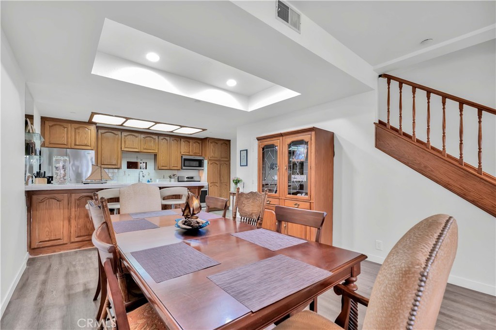 Los Caballeros (LCAB) - Residential Lease