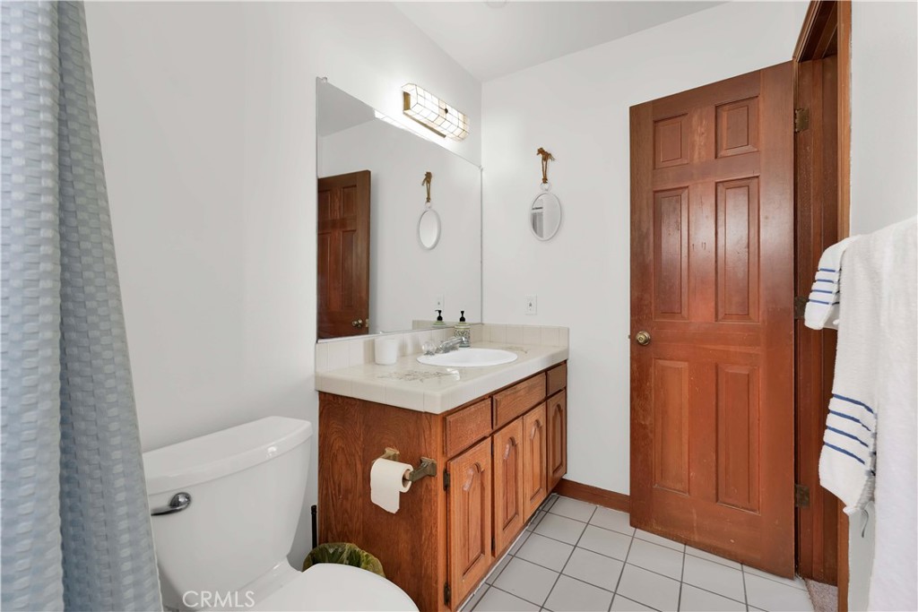 Los Caballeros (LCAB) - Residential Lease