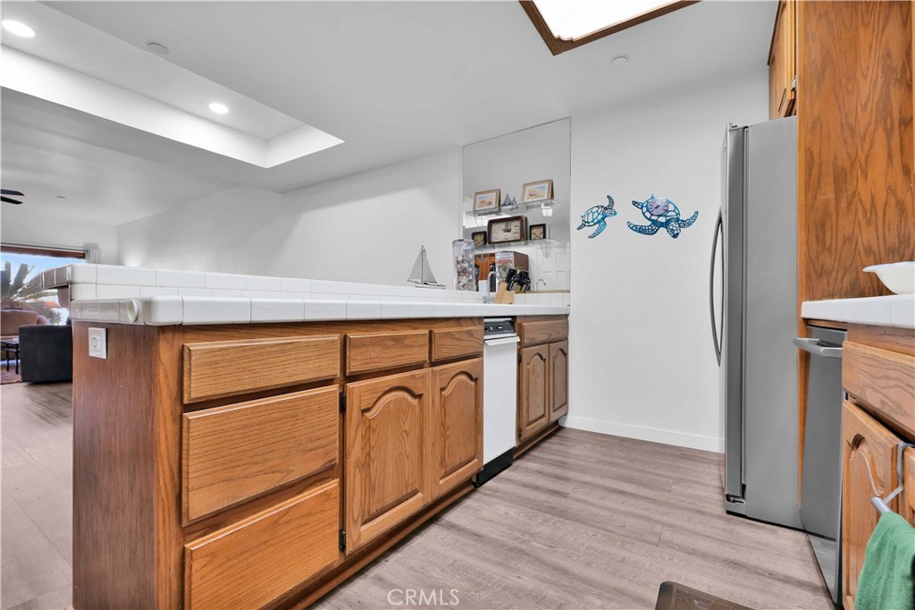 Los Caballeros (LCAB) - Residential Lease