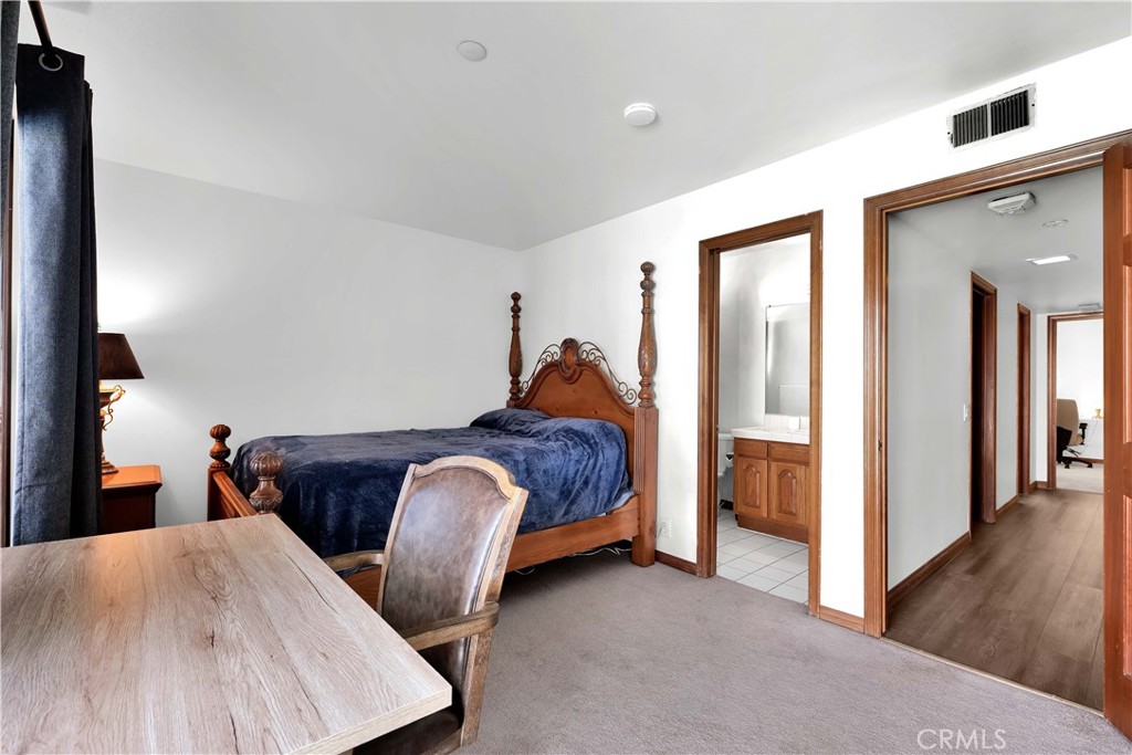Los Caballeros (LCAB) - Residential Lease