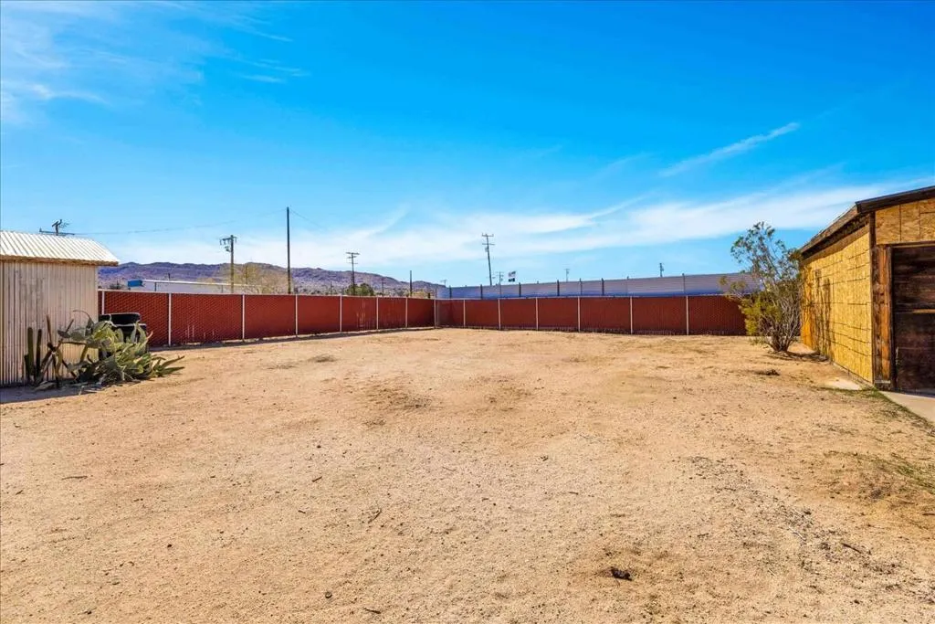 Joshua Tree, California 92252, United States, 1 Bedroom Bedrooms, ,1 BathroomBathrooms,Residential,Active,93063