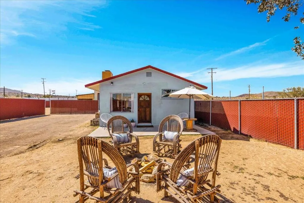 Joshua Tree, California 92252, United States, 1 Bedroom Bedrooms, ,1 BathroomBathrooms,Residential,Active,93063