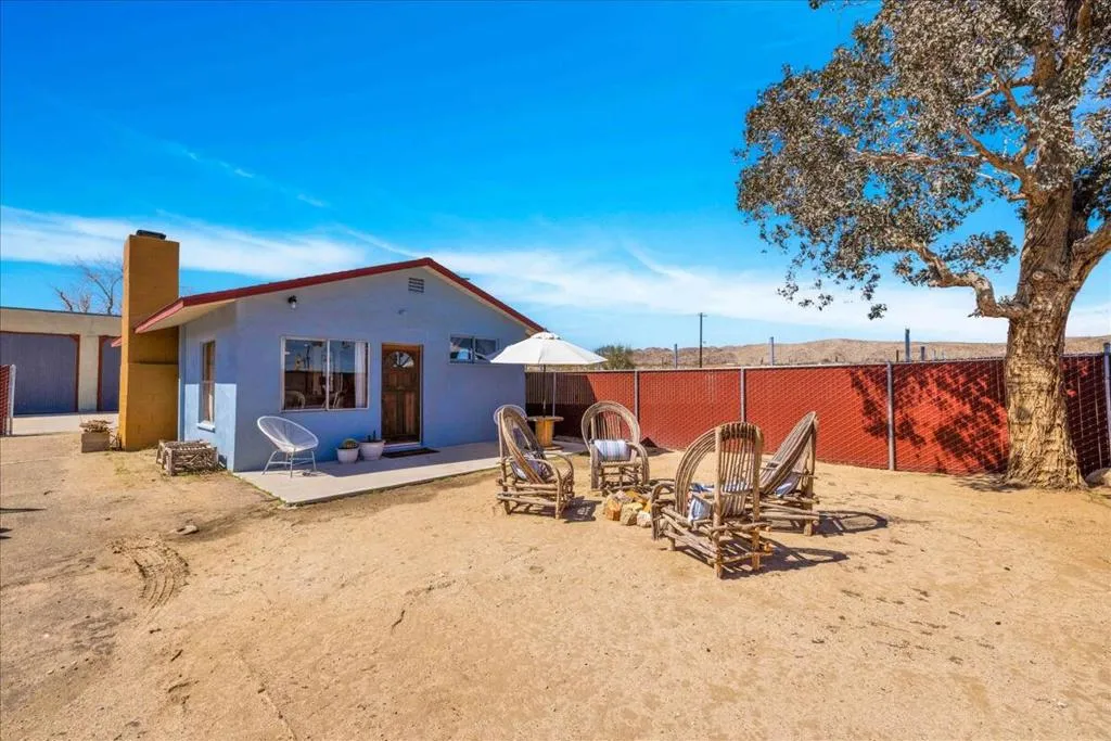 Joshua Tree, California 92252, United States, 1 Bedroom Bedrooms, ,1 BathroomBathrooms,Residential,Active,93063