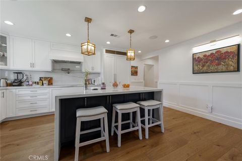 2528 N Orchard Drive Burbank CA 91504