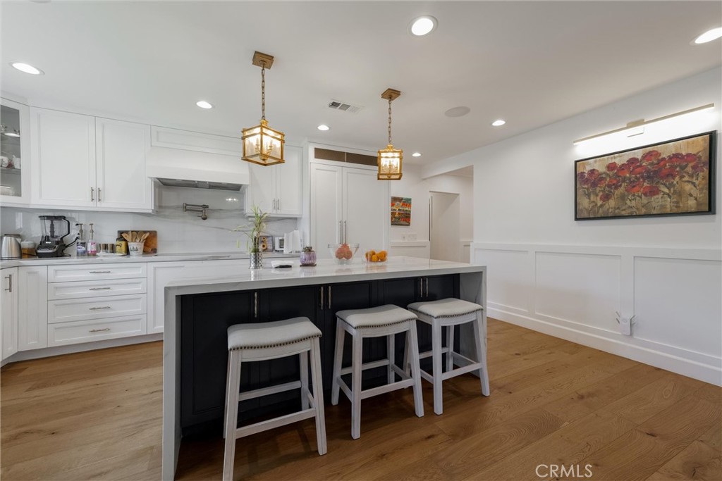 2528 N Orchard Drive