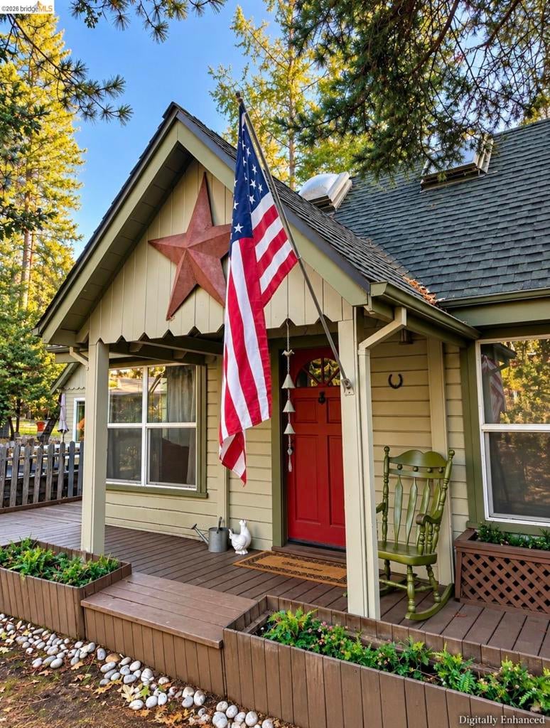 18659 Cherokee Dr.