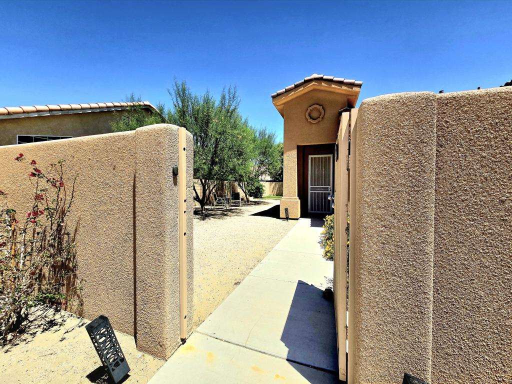 Properties 1 28300 Avenida Maravilla