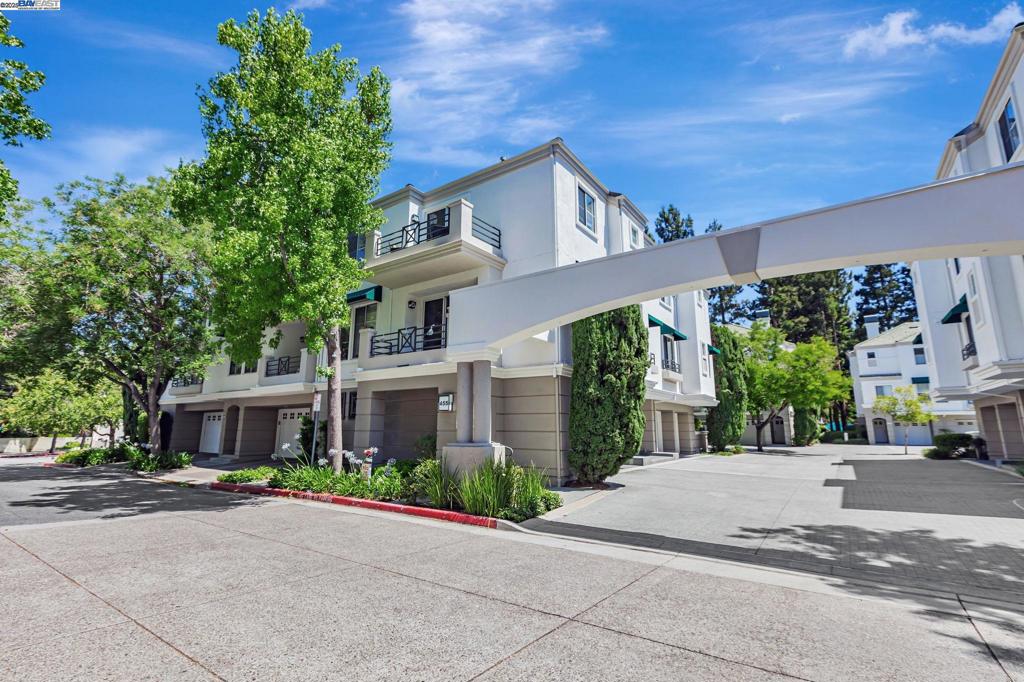 Discover the allure of this beautifully updated one-bedroom plus den, one-bath unit nestled in the sought-after Village Community. The spacious primary ensuite is designed to fit a king-size bed and features a large closet for ample storage. Notable enhancements such as triple-pane windows, high ceilings, and laminate flooring contribute to the unit's overall appeal. Spacious large garage with ample storage. Home is Ideally situated near shops, restaurants, and entertainment options, this home also provides convenient access to Silicon Valley via Montague Expressway and Highways 101 and 880, making it a perfect choice for modern living.