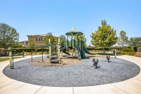 Tiny photo for 433 Willow DR, Perris, CA 92570 (MLS # SW26091874)
