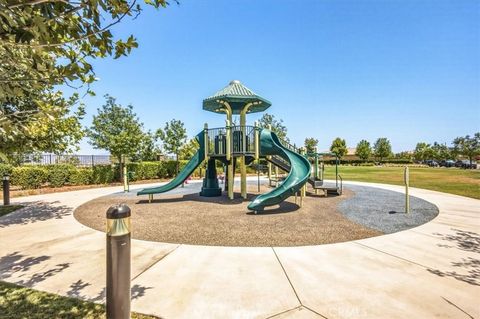 Tiny photo for 433 Willow DR, Perris, CA 92570 (MLS # SW26091874)